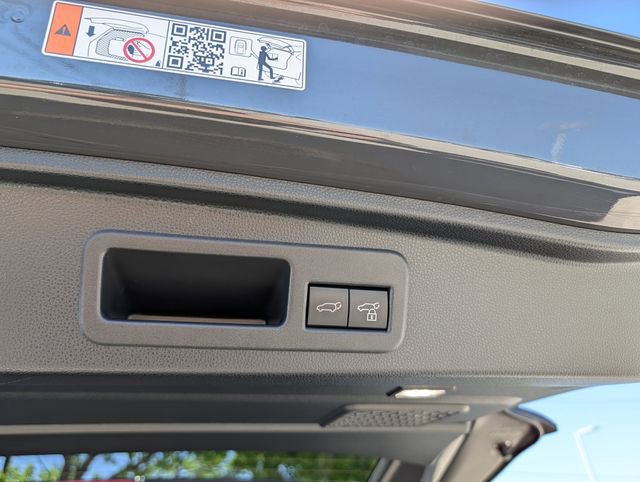 Certified 2025 Toyota 4Runner TRD Off-Road image 30