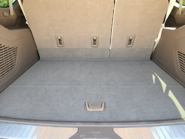 Used 2023 GMC Yukon XL Denali AWD/4WD image 34