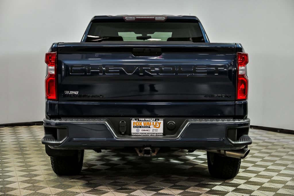 Used 2020 Chevrolet Silverado 1500 Custom w/ Custom Value Package AWD/4WD image 7