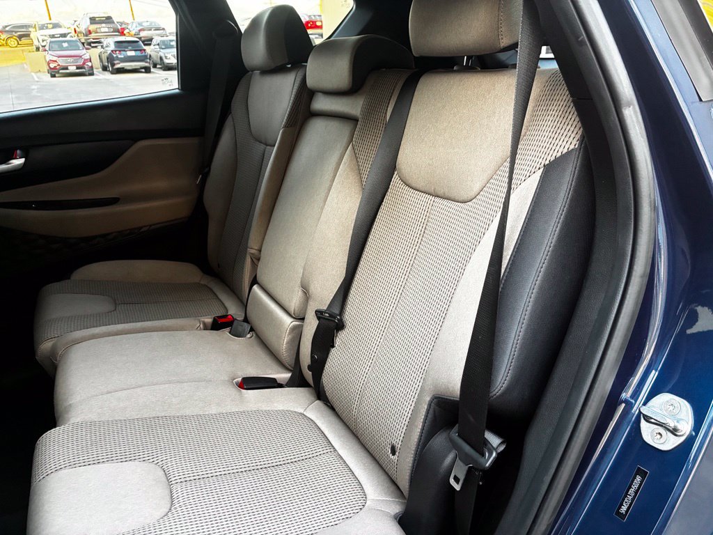 Used 2023 Hyundai Santa Fe SEL AWD/4WD image 10