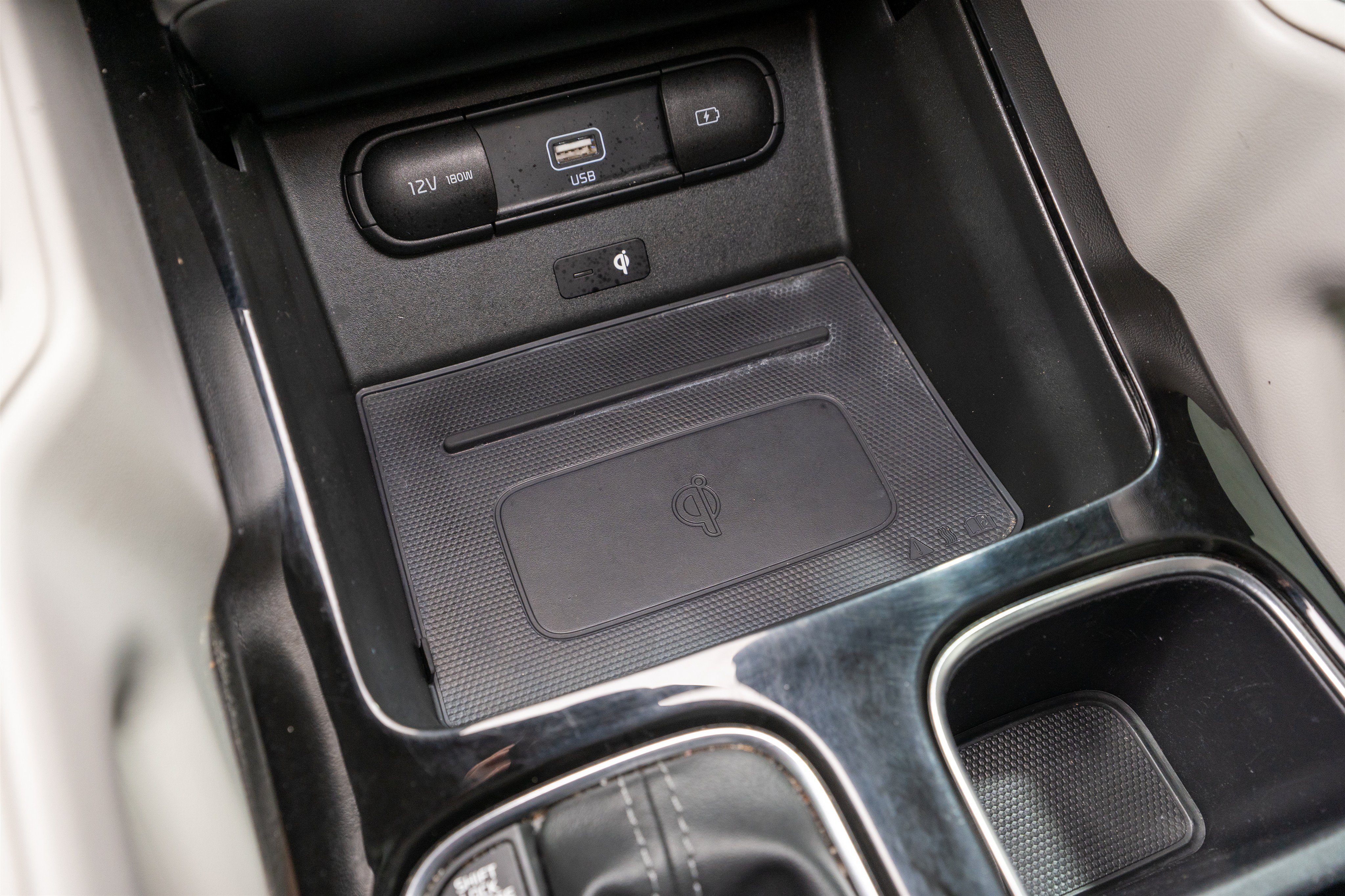 Used 2022 Kia Telluride SX w/ SX Prestige Package AWD/4WD image 23