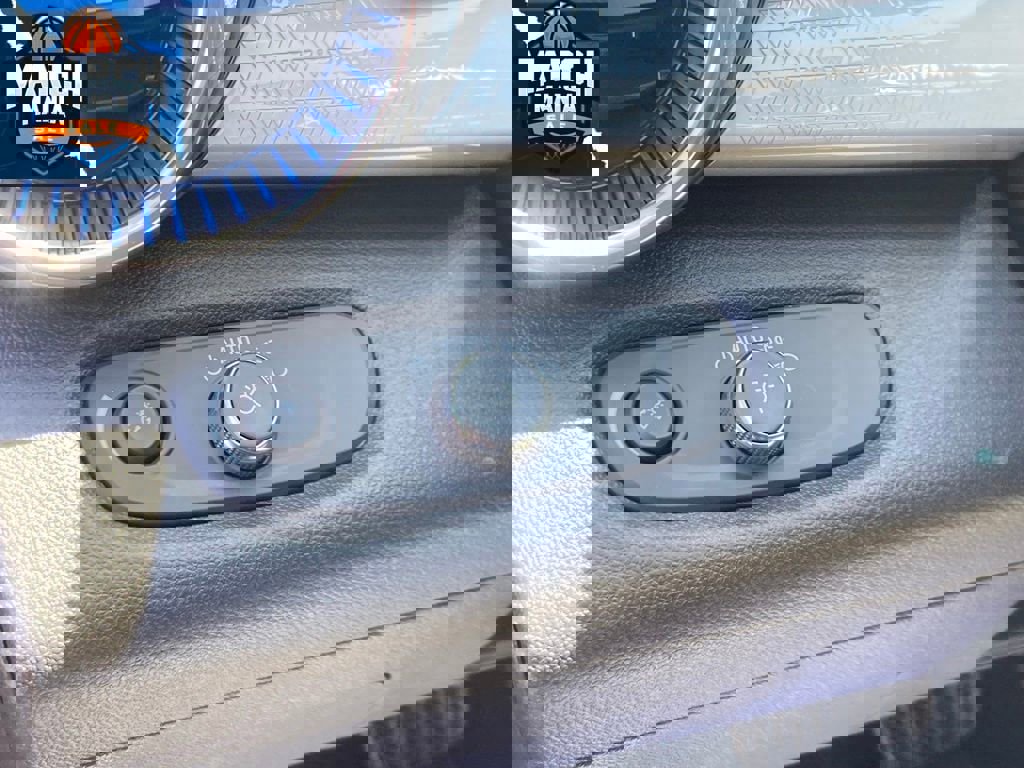 New 2026 Chevrolet Trax LT image 19