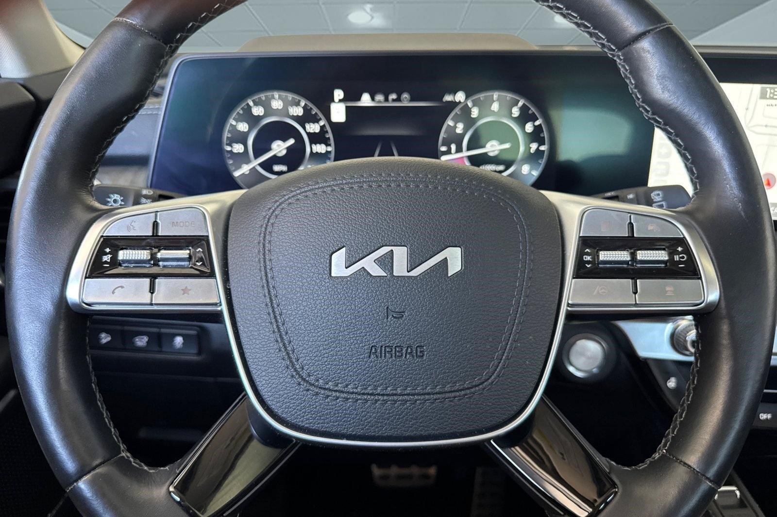 Used 2024 Kia Telluride SX AWD/4WD image 11