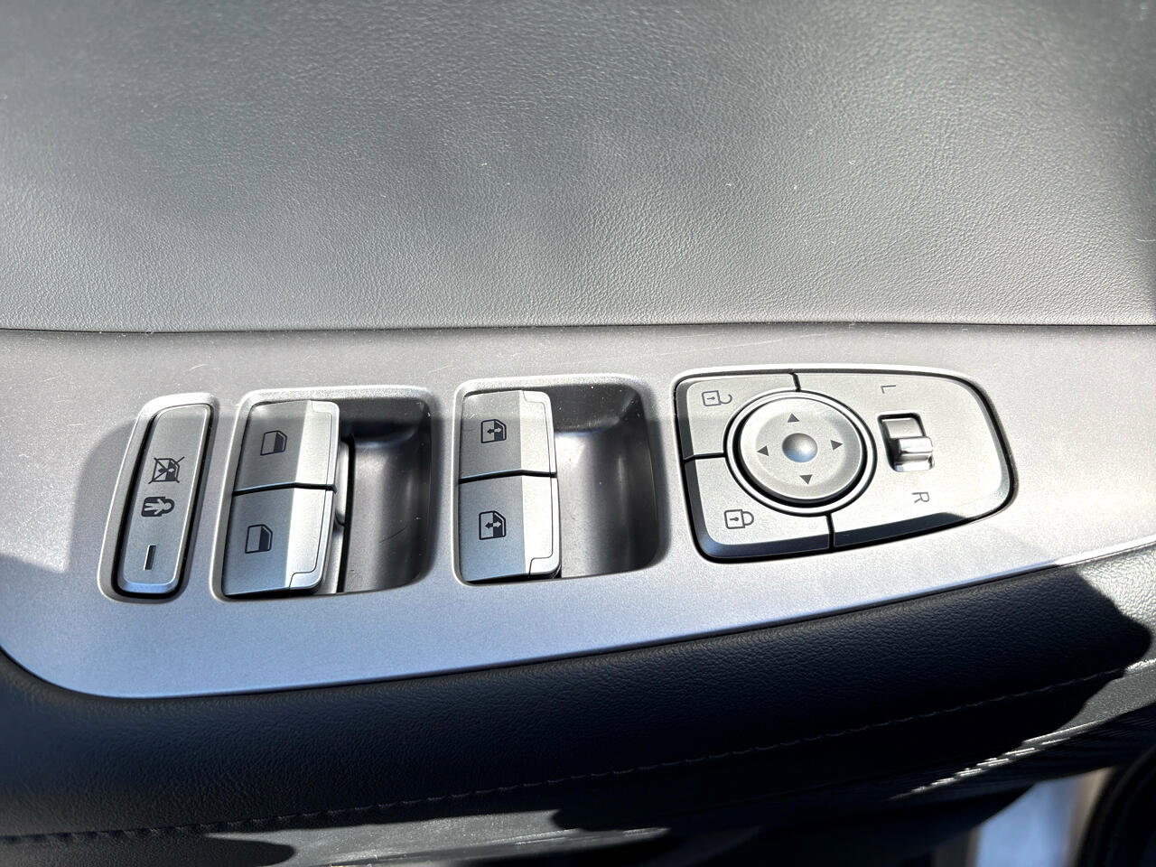 Used 2022 Hyundai Palisade SEL w/ 8P Bench Seat Package image 13