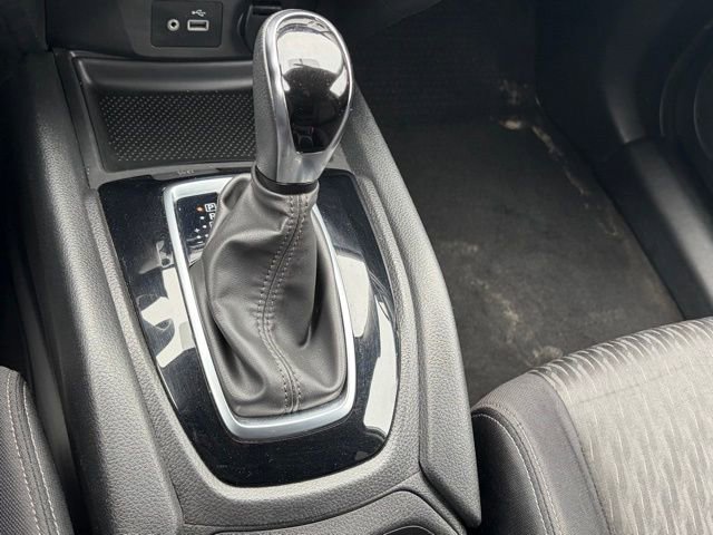 Used 2018 Nissan Rogue SV image 24