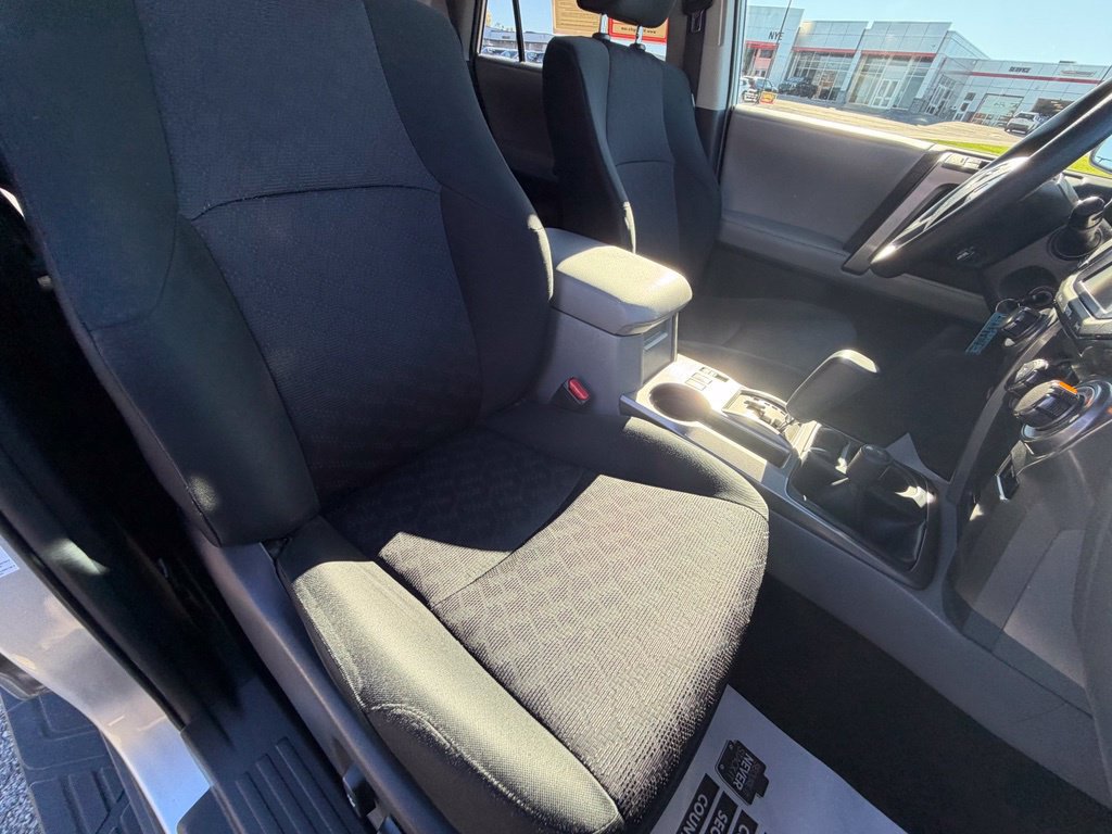 Used 2013 Toyota 4Runner Trail AWD/4WD image 35