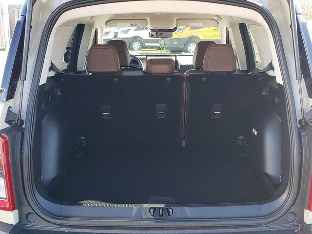 New 2025 Ford Bronco Sport Outer Banks image 8