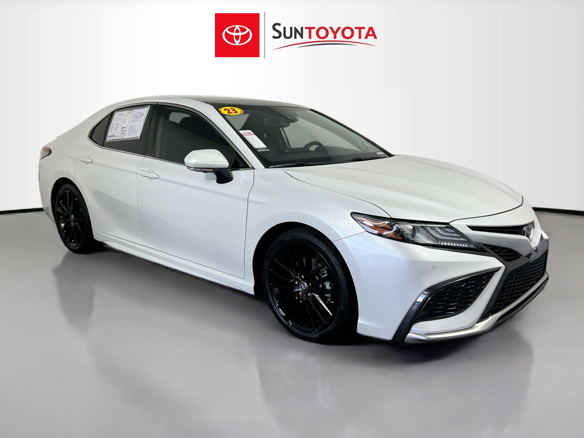 Used 2023 Toyota Camry XSE image 1