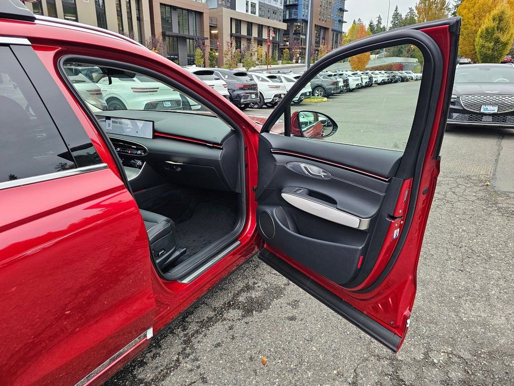 New 2026 Genesis GV70 2.5T Advanced image 28