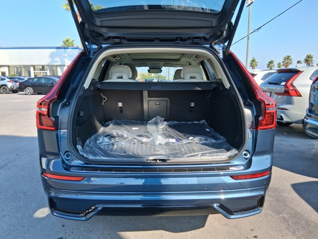 New 2026 Volvo XC60 B5 Ultra w/ Protection Package Premier AWD/4WD image 5