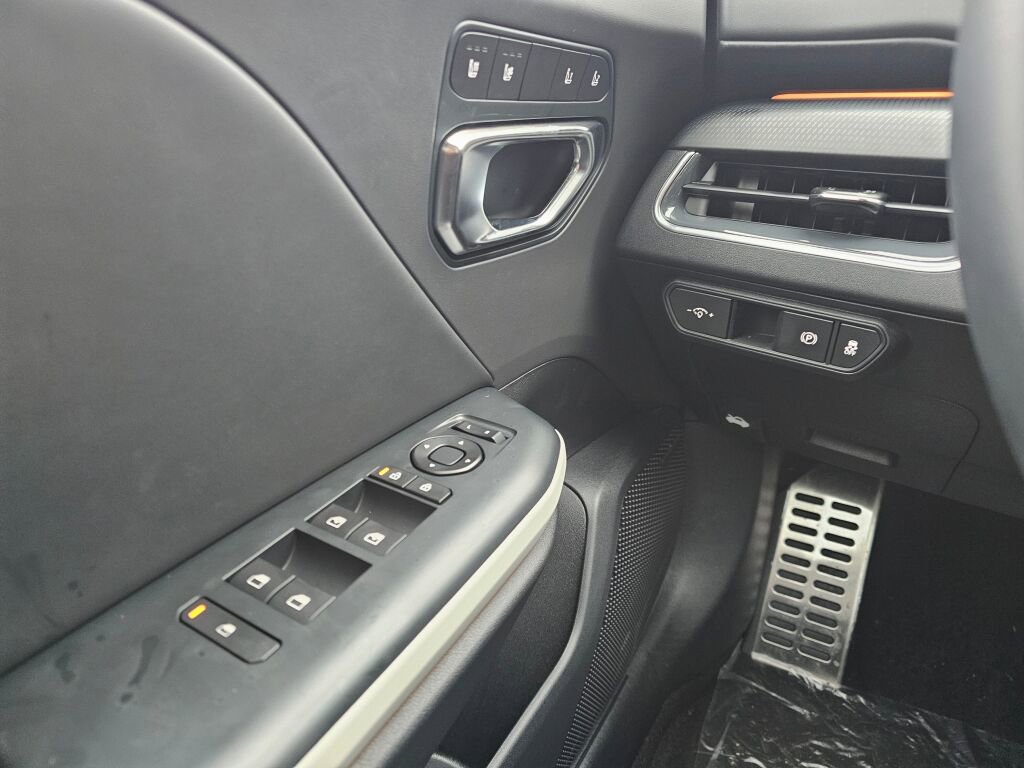 New 2025 Kia K4 GT-Line Turbo image 21