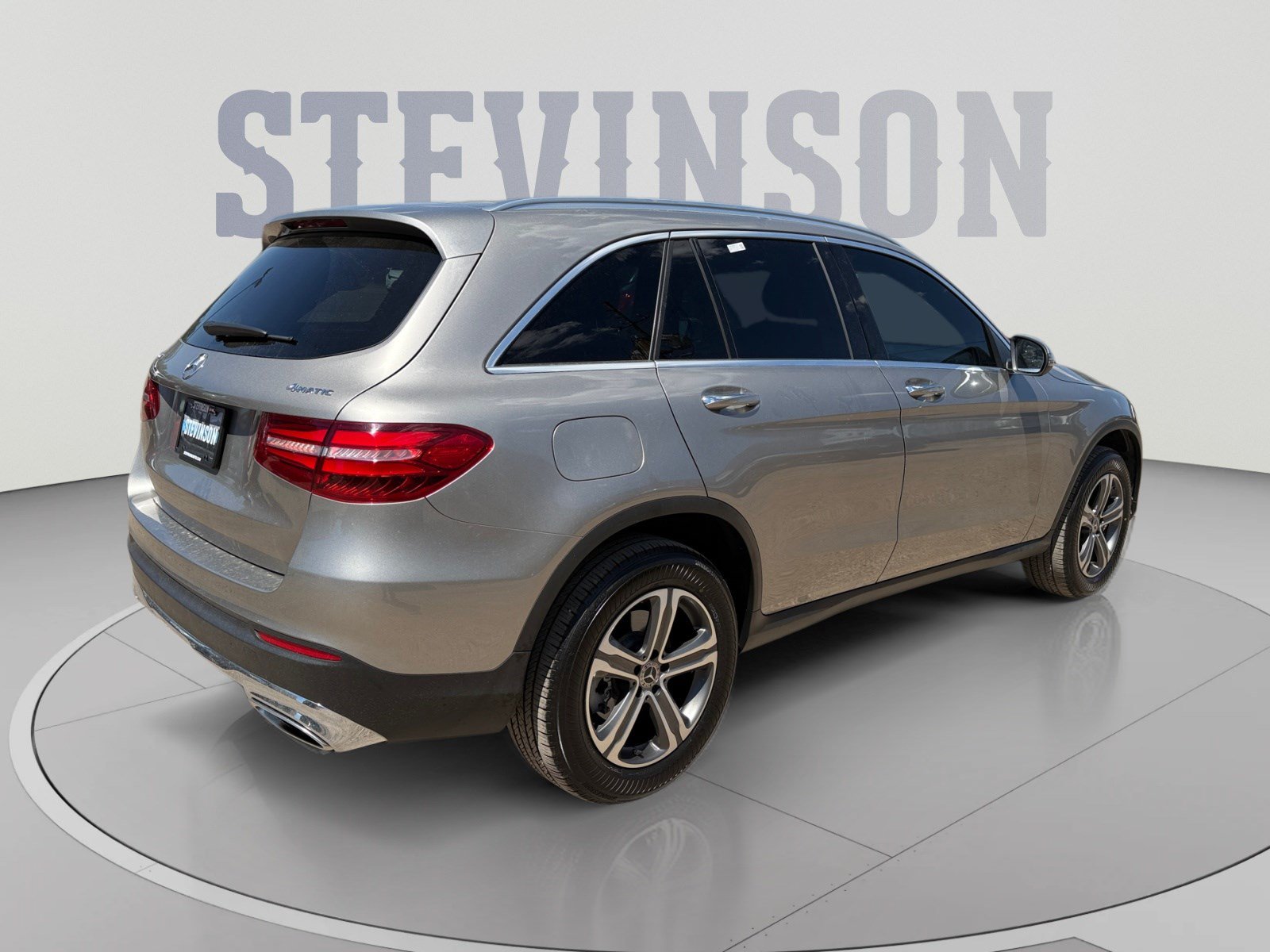Used 2019 Mercedes-Benz GLC 300 4MATIC image 5