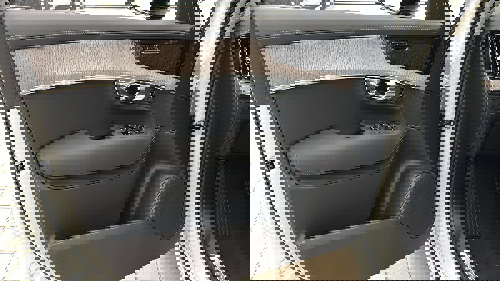 New 2026 Volvo XC90 B6 Ultra w/ Protection Package Premier image 21