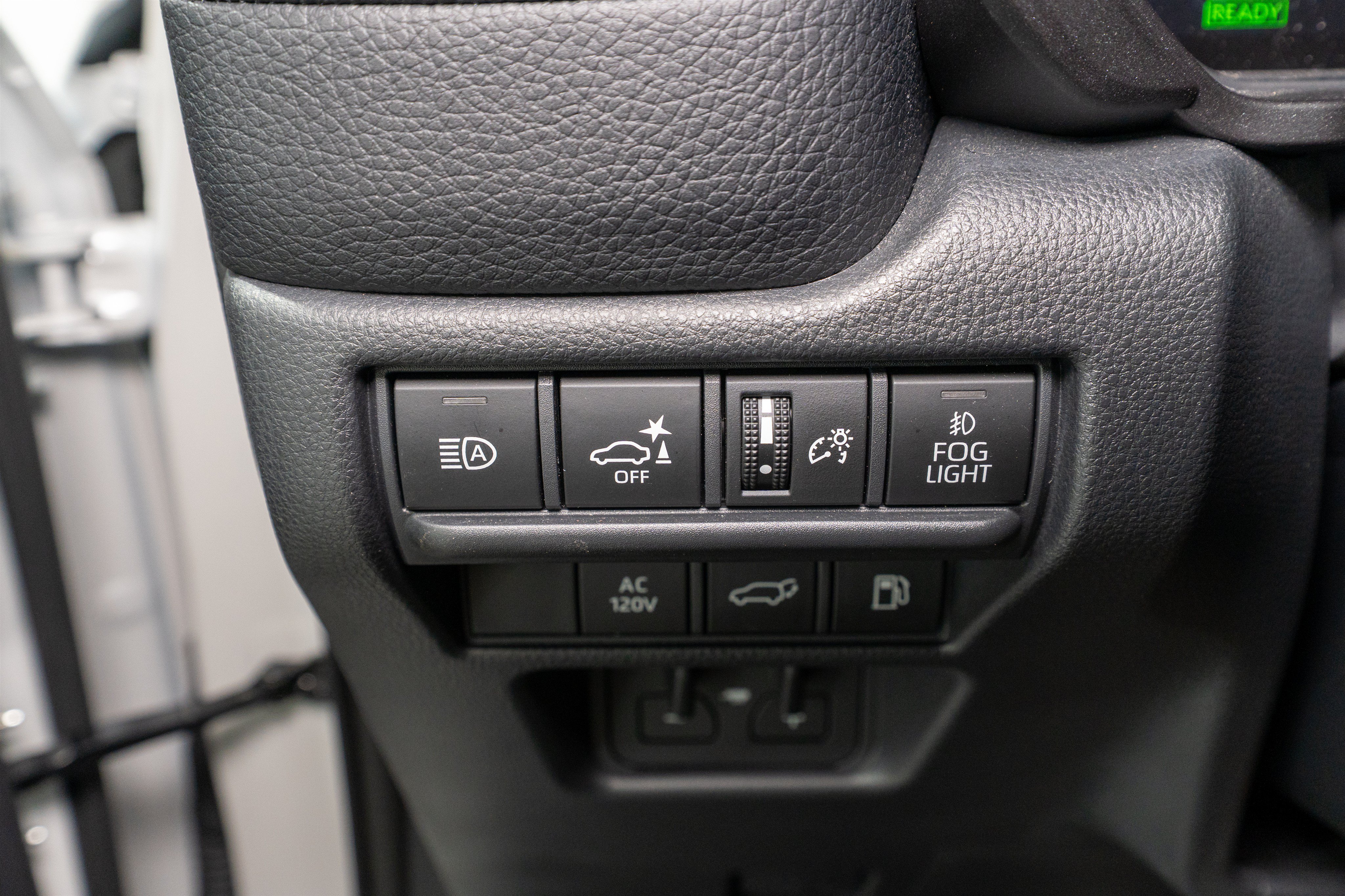 Used 2025 Toyota Land Cruiser w/ Premium Package AWD/4WD image 31