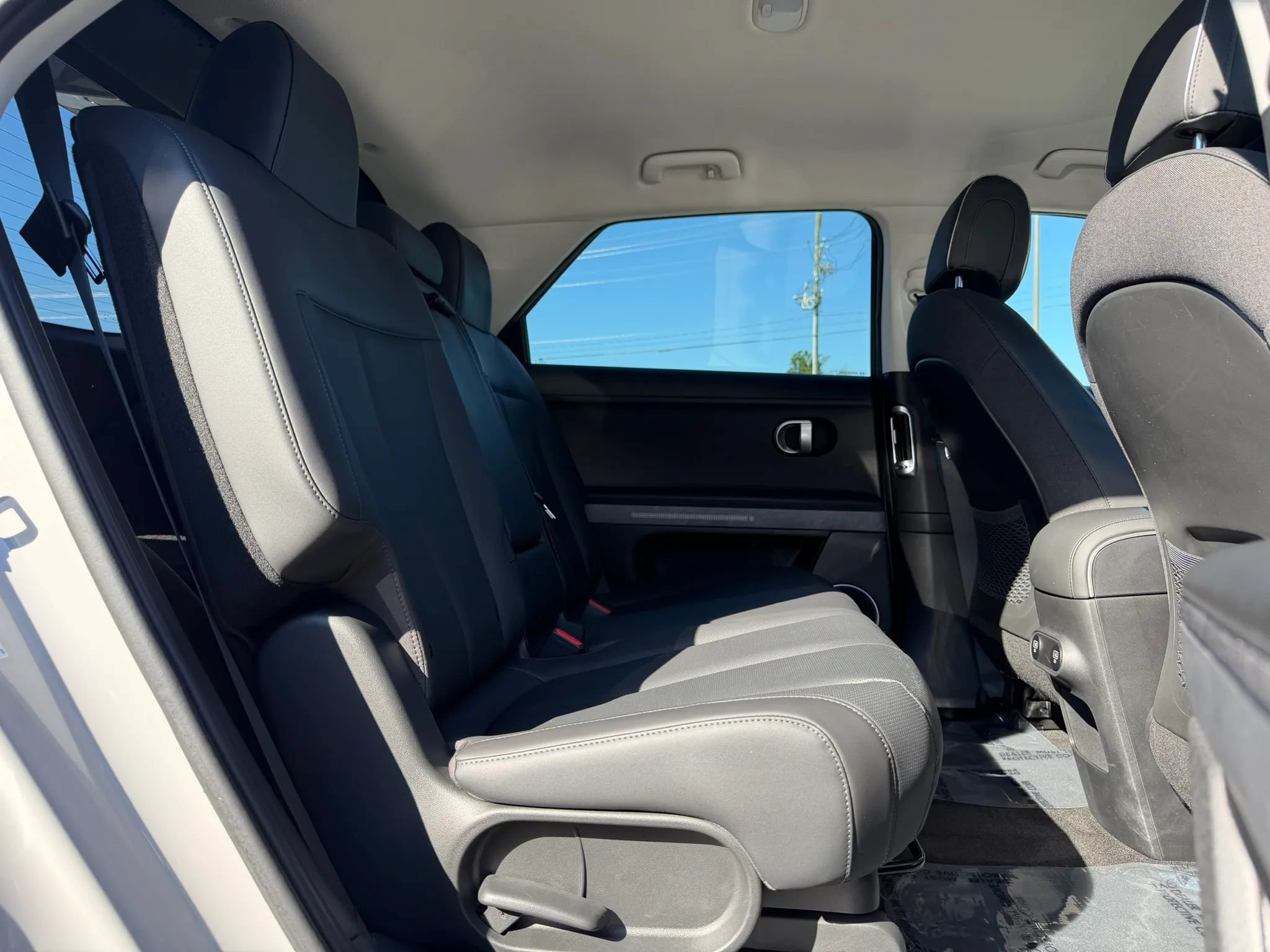 Used 2023 Hyundai Ioniq 5 SEL w/ Cargo Package AWD/4WD image 18
