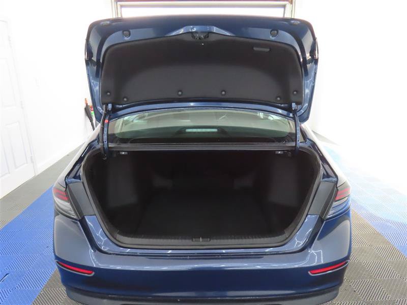 Used 2024 Honda Accord EX image 12