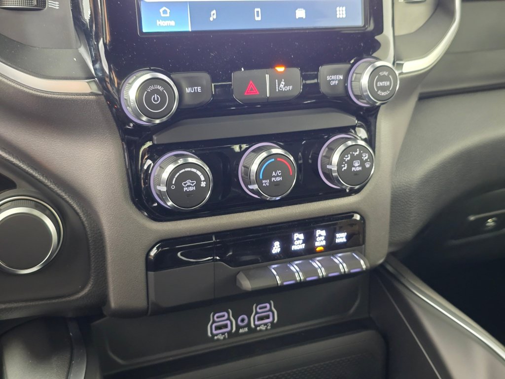 New 2026 RAM 1500 Express AWD/4WD image 29