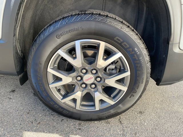 Used 2023 GMC Acadia SLE w/ Driver Convenience Package image 18