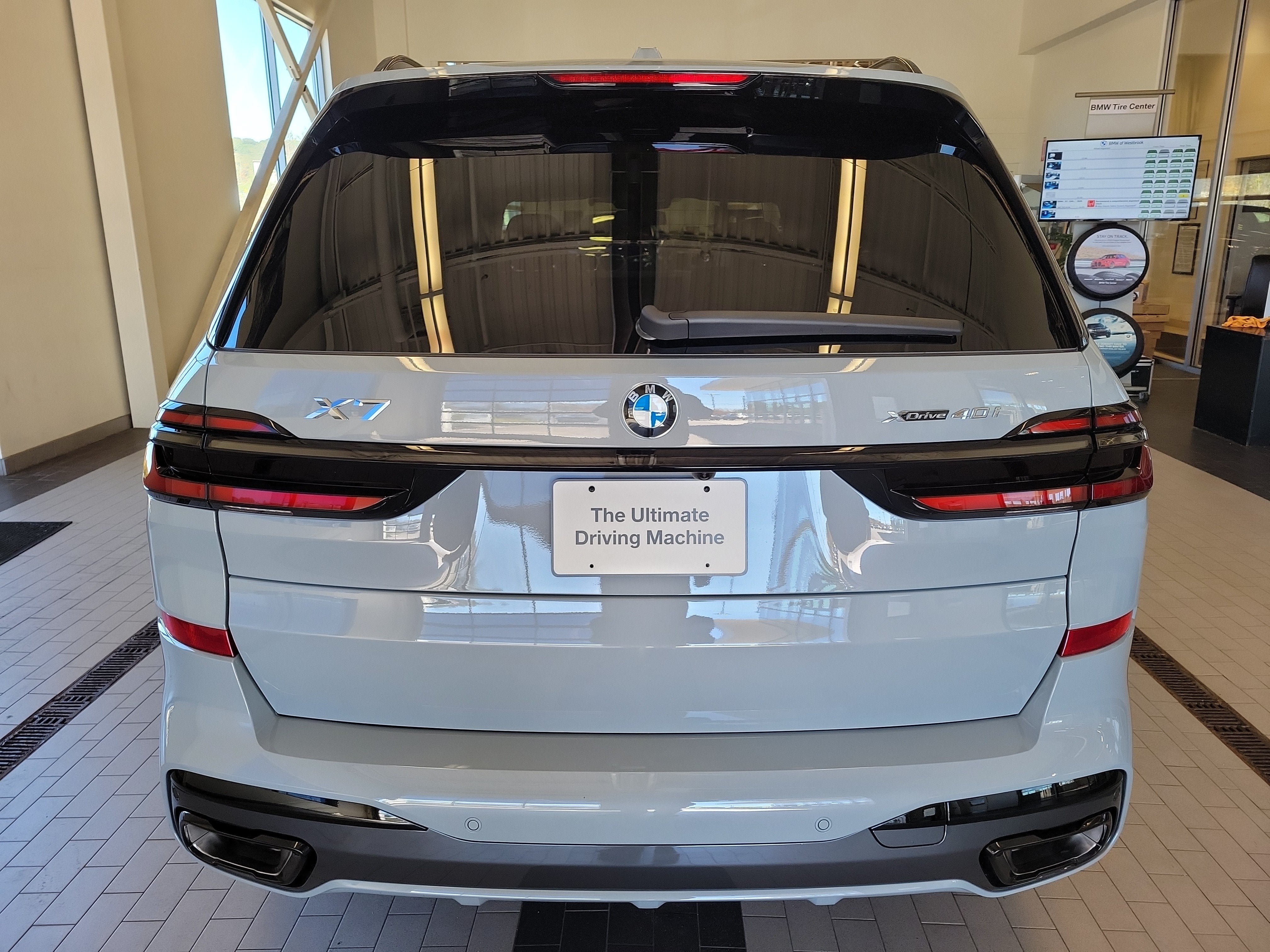New 2027 BMW X7 xDrive40i w/ M Sport Package AWD/4WD image 5
