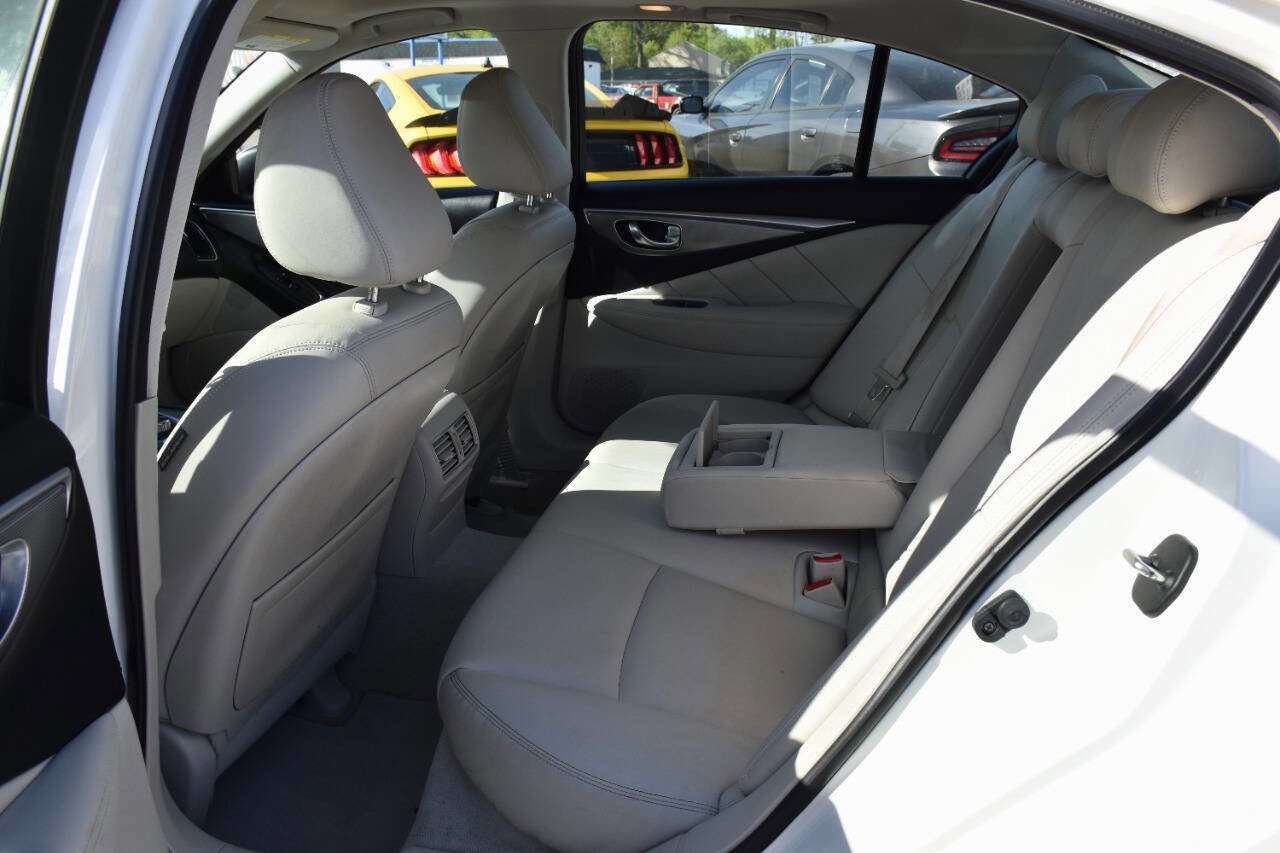 Used 2015 INFINITI Q50 Premium w/ Navigation Package AWD/4WD image 14