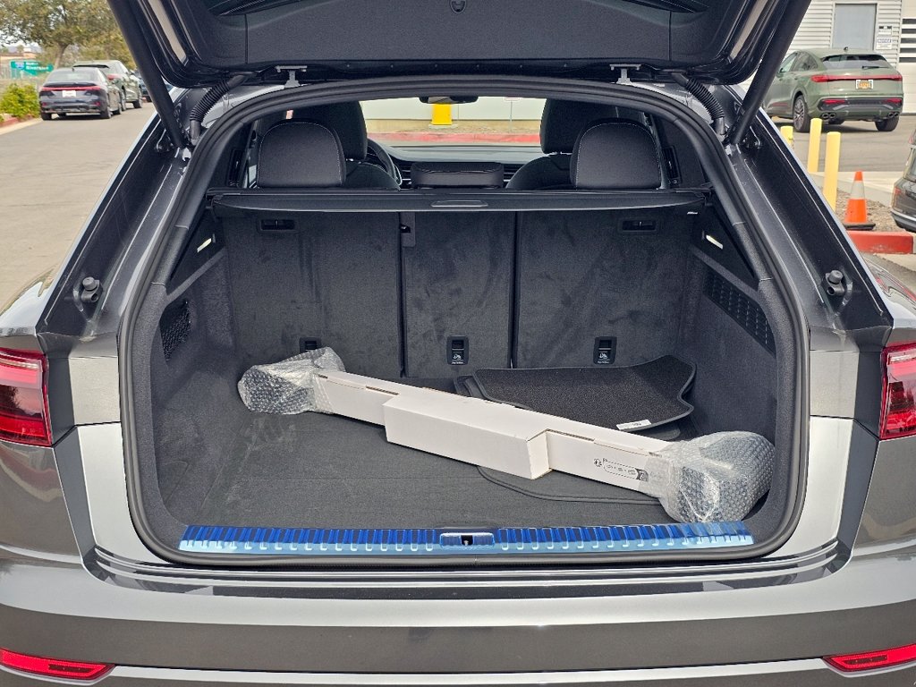 New 2027 Audi Q8 Premium Plus AWD/4WD image 7