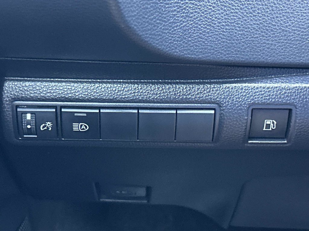 Used 2023 Toyota Corolla LE FWD image 26