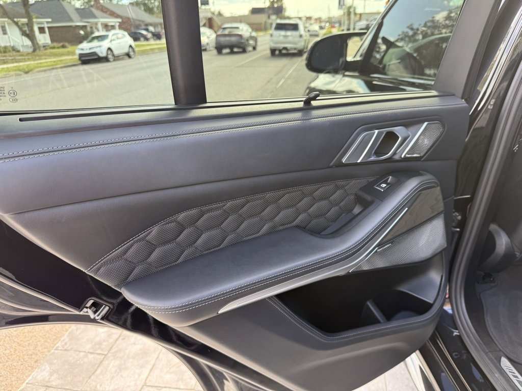 Used 2021 BMW X5 M w/ Executive Package image 37