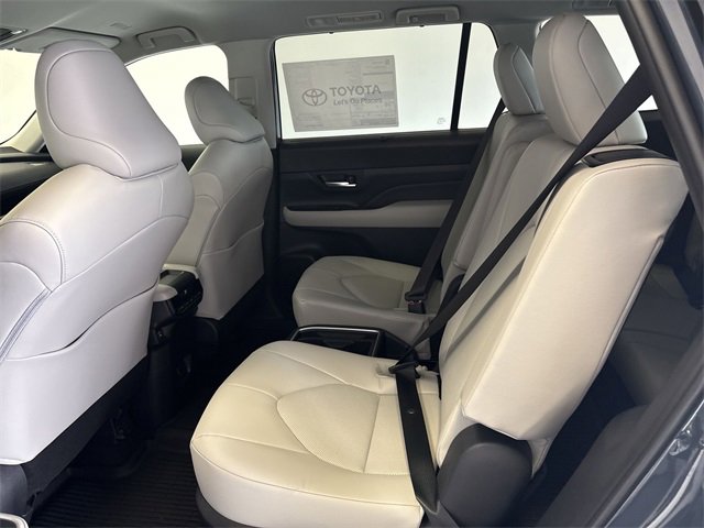 New 2026 Toyota Grand Highlander XLE image 24