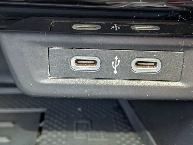 Used 2025 Volkswagen Jetta SE FWD image 23