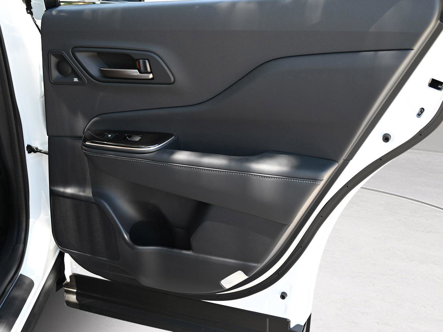 Used 2025 Toyota Crown Platinum image 25