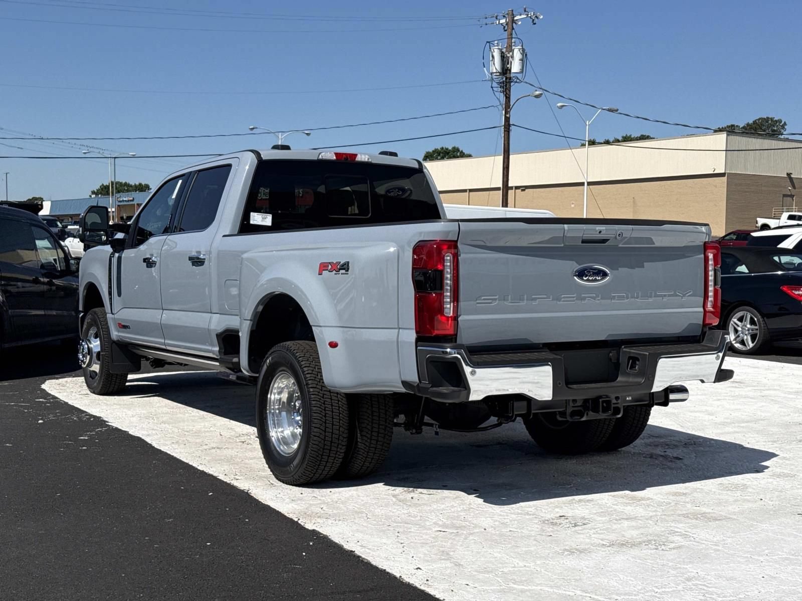 New 2026 Ford F350 Lariat w/ Lariat Ultimate Package AWD/4WD image 5