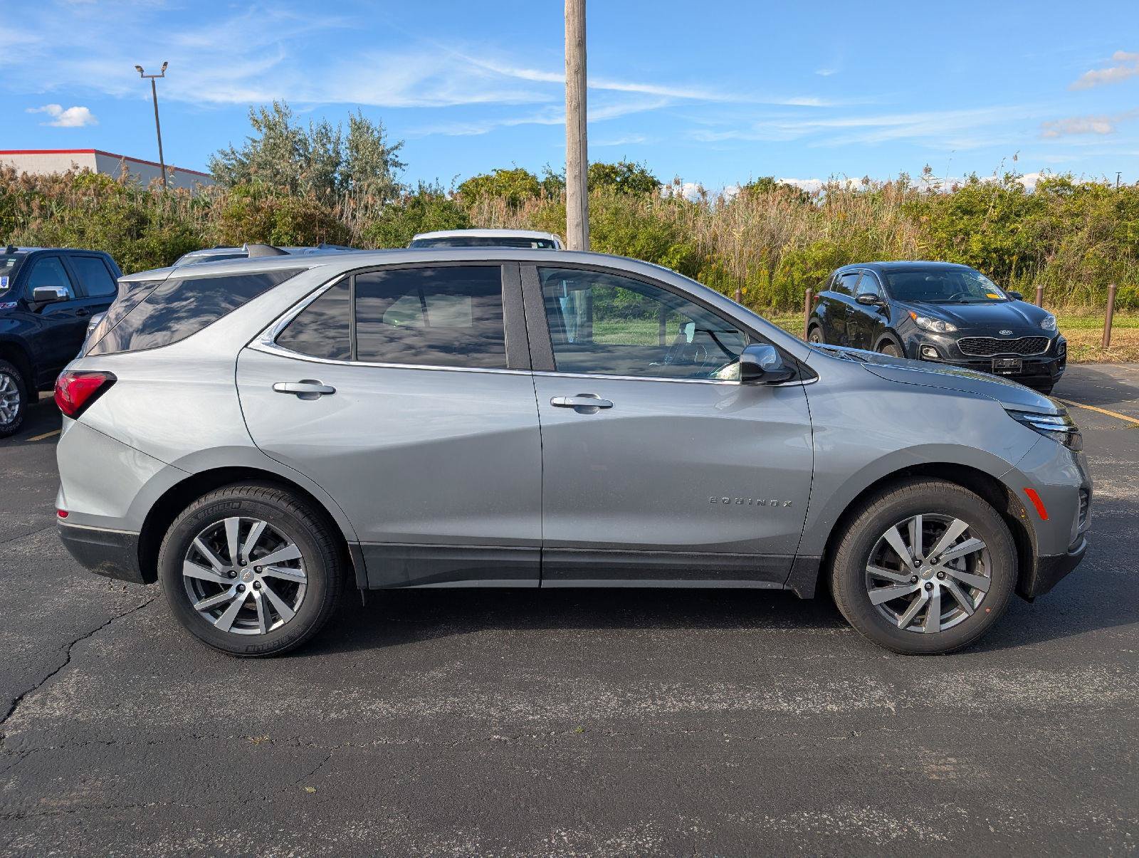 Used 2024 Chevrolet Equinox LT AWD/4WD image 7