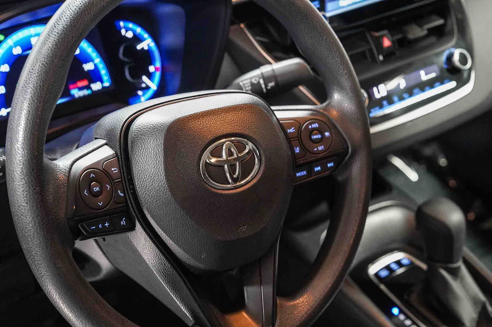 Certified 2022 Toyota Corolla LE FWD image 21