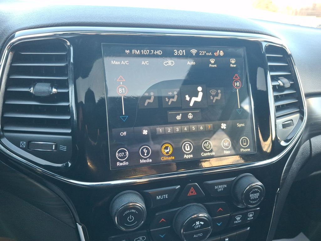 Used 2019 Jeep Grand Cherokee Altitude image 16