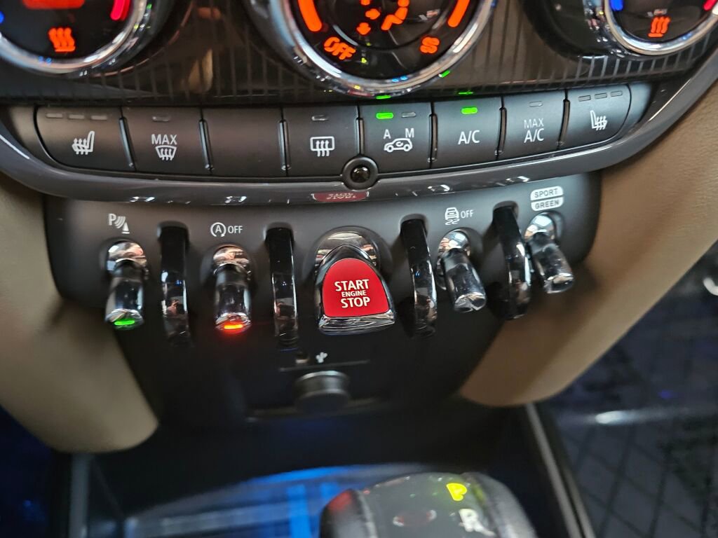 Used 2019 MINI Cooper Countryman S w/ Convenience Package image 11