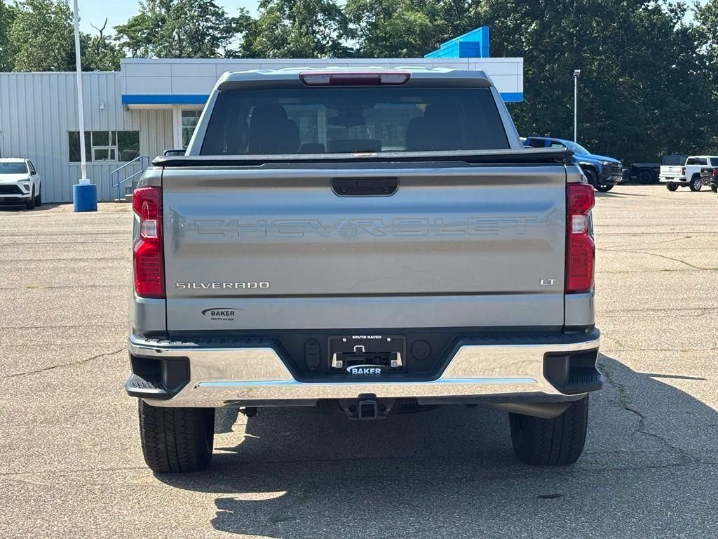 Used 2024 Chevrolet Silverado 1500 LT AWD/4WD image 29