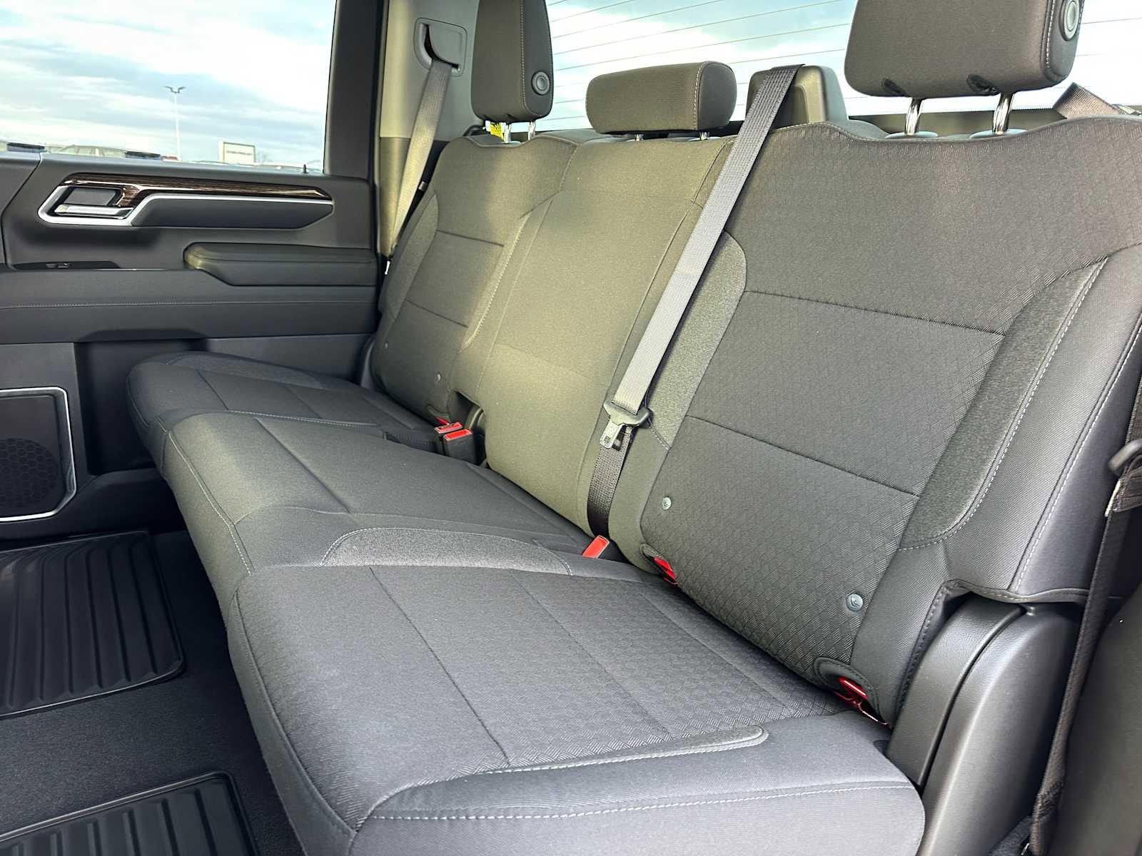 New 2026 GMC Sierra 2500 SLE image 17