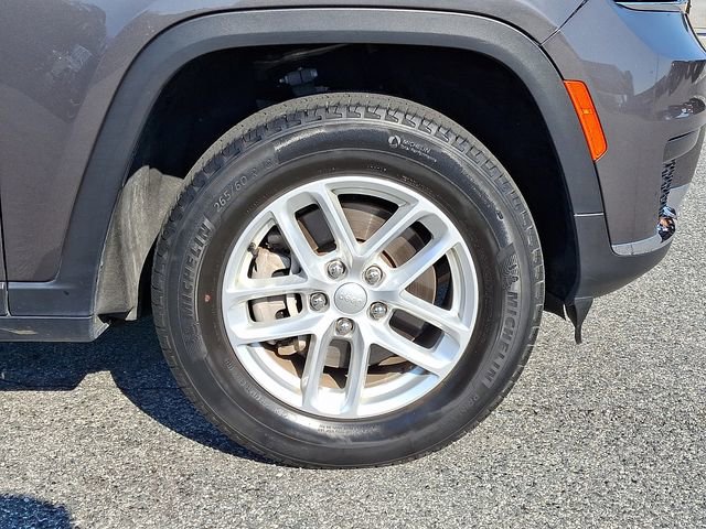 Used 2023 Jeep Grand Cherokee L Laredo RWD image 8