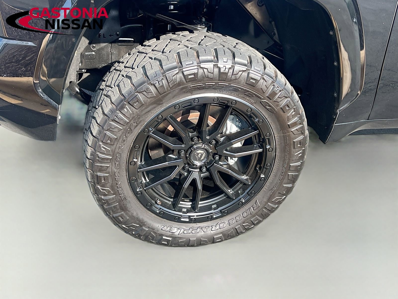 Used 2024 Toyota Tundra Limited w/ Power Package image 41