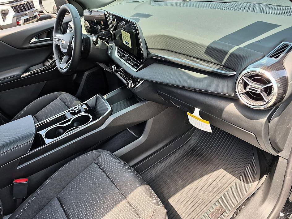 New 2026 Chevrolet Equinox LT FWD image 35