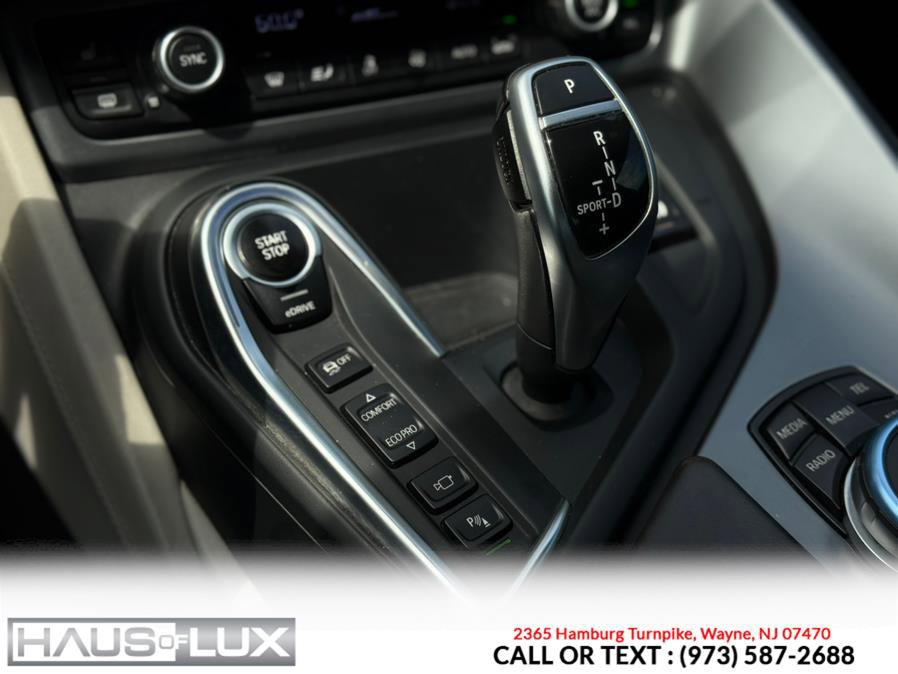 Used 2015 BMW i8 2dr Cpe image 32