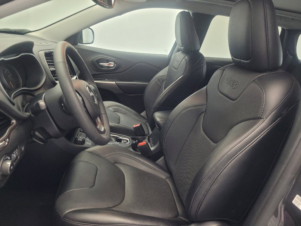 Used 2022 Jeep Cherokee Limited w/ Elite Package image 17