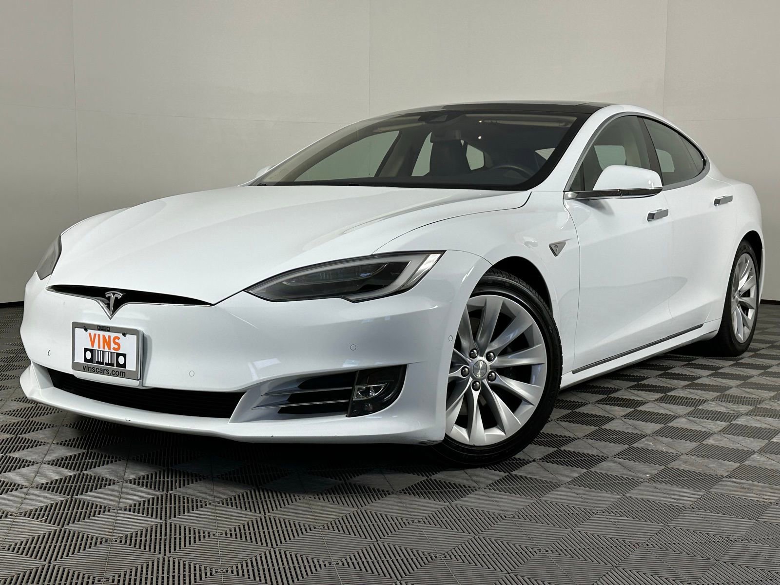 Used 2016 Tesla Model S 75D image 40