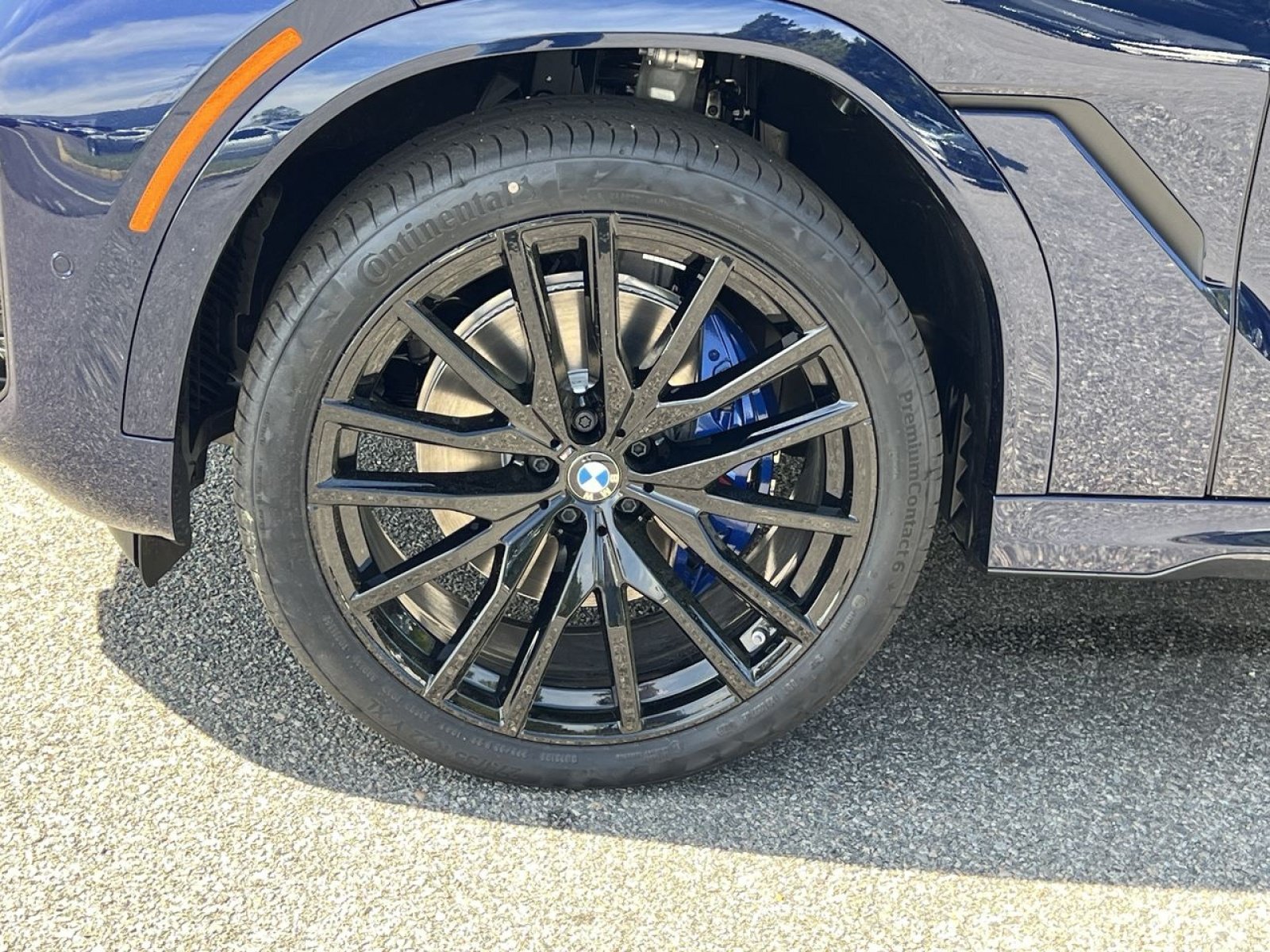 New 2026 BMW X6 xDrive40i AWD/4WD image 9