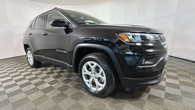 Used 2024 Jeep Compass Latitude w/ Sun and Sound Group AWD/4WD video 2