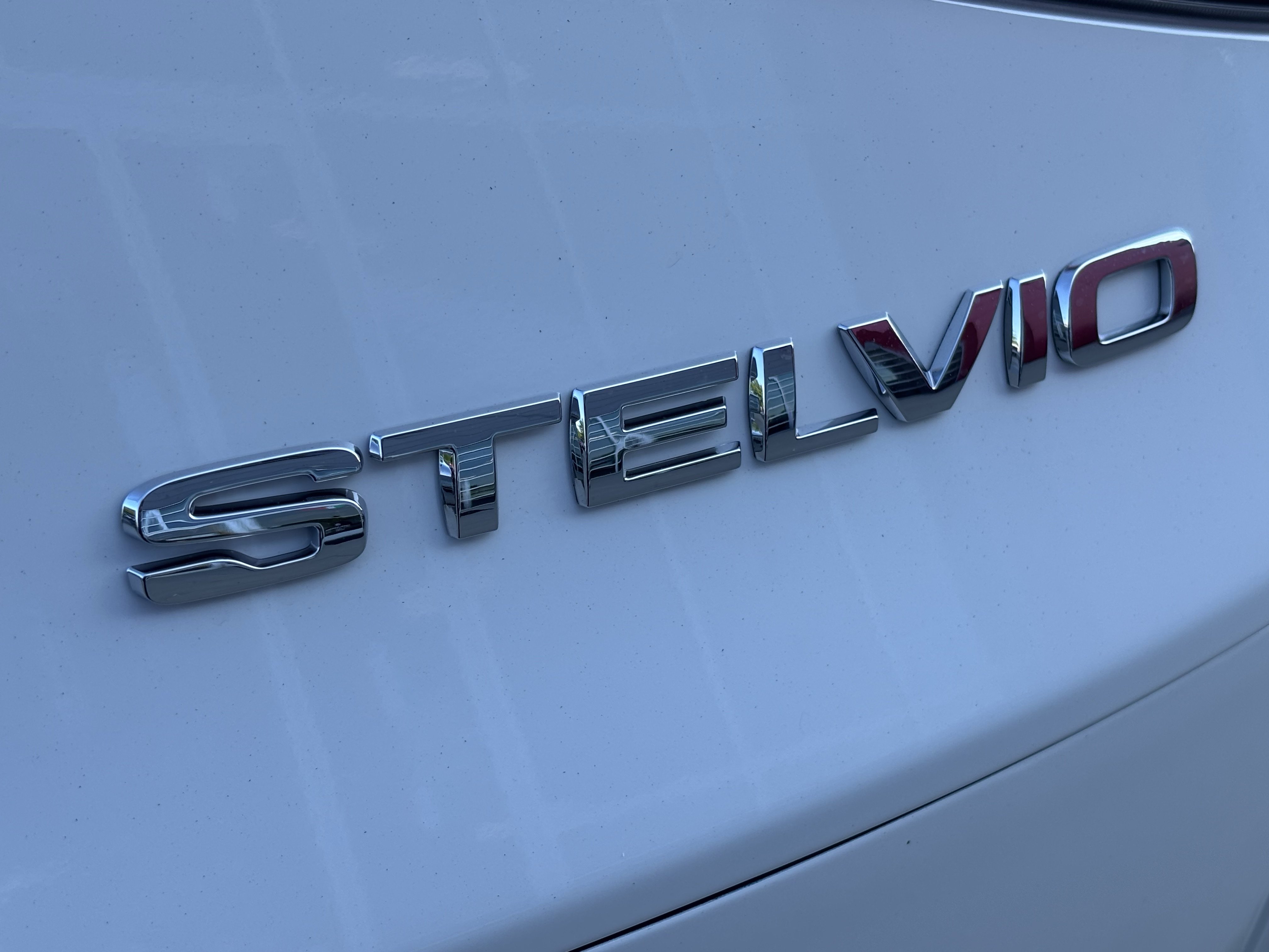 New 2026 Alfa Romeo Stelvio Sprint AWD/4WD image 13