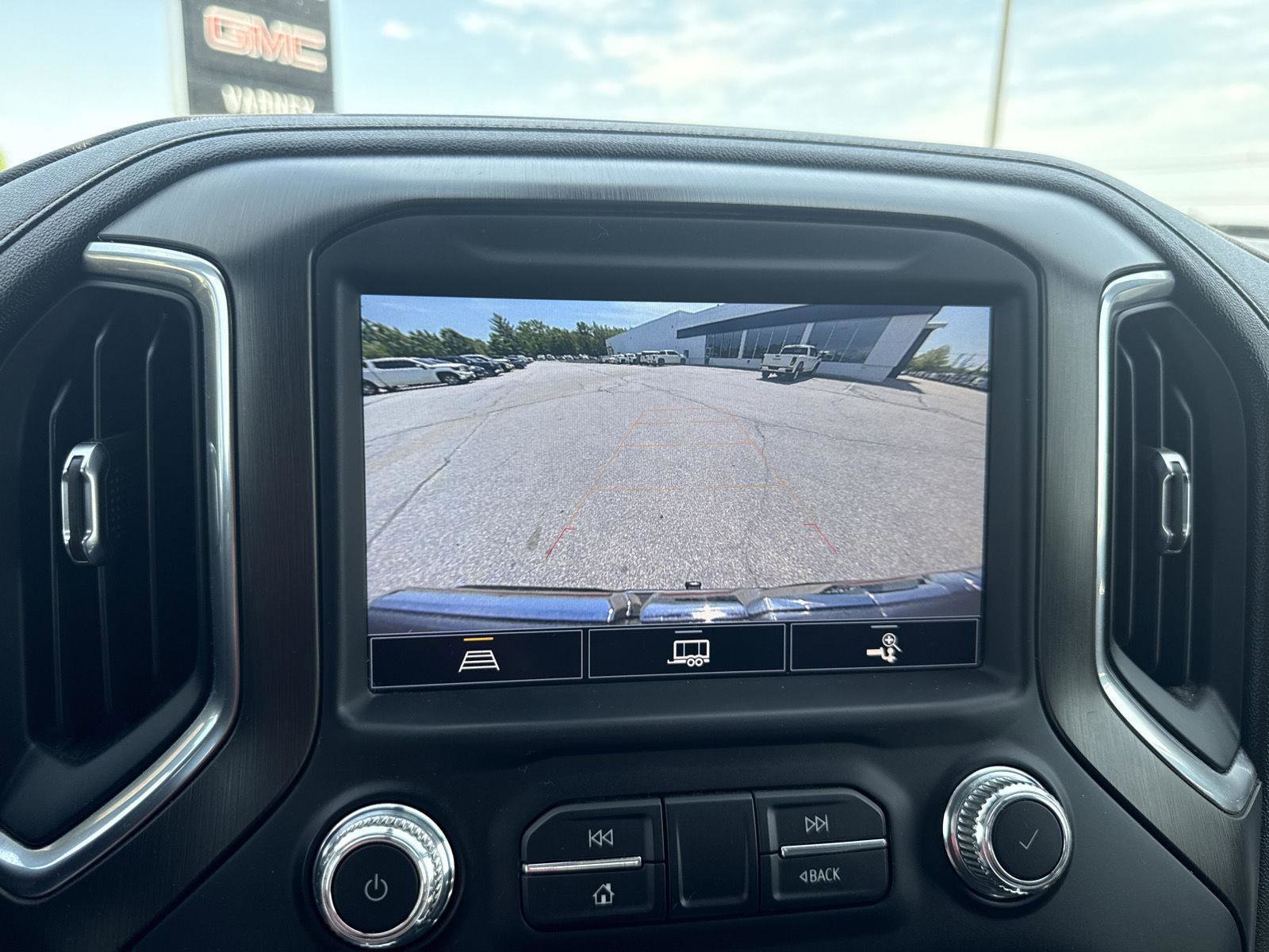 Used 2022 GMC Sierra 1500 AT4 w/ AT4 Preferred Package image 19