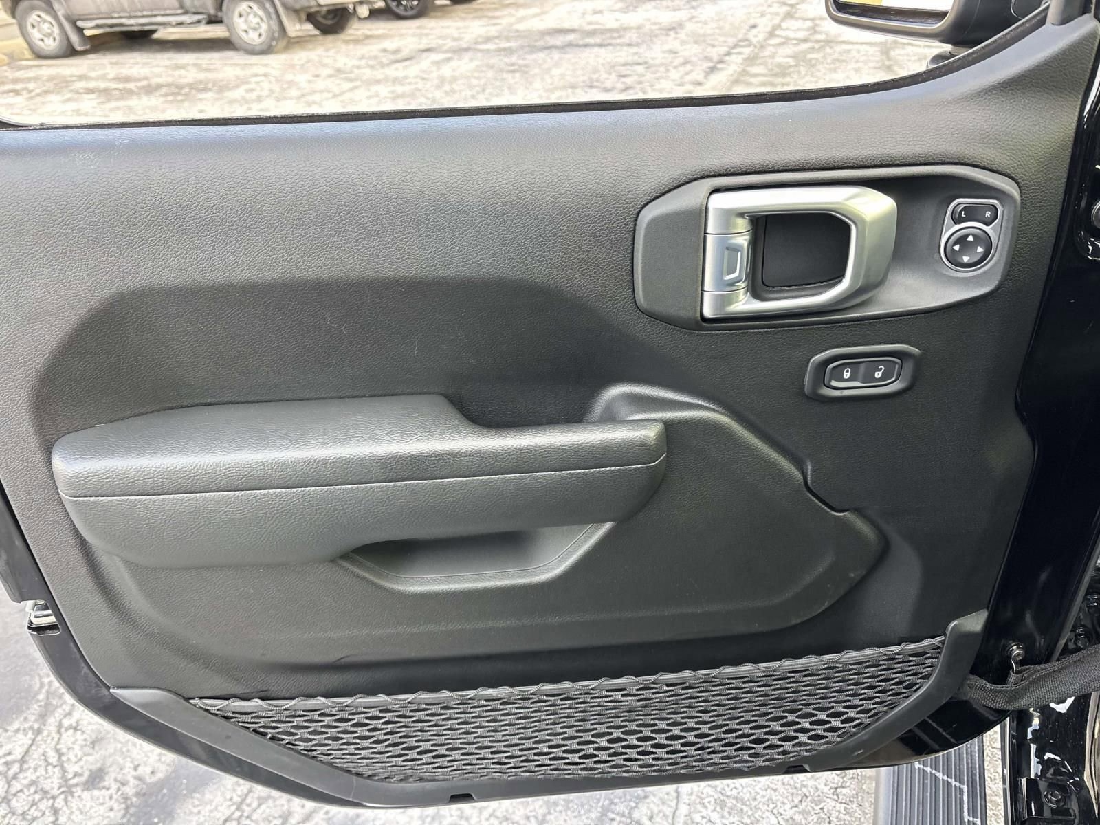 Used 2021 Jeep Wrangler Unlimited Sport image 13