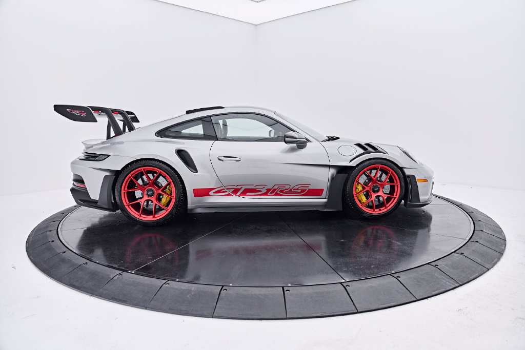 Used 2025 Porsche 911 GT3 RS w/ Weissach Package RWD image 19