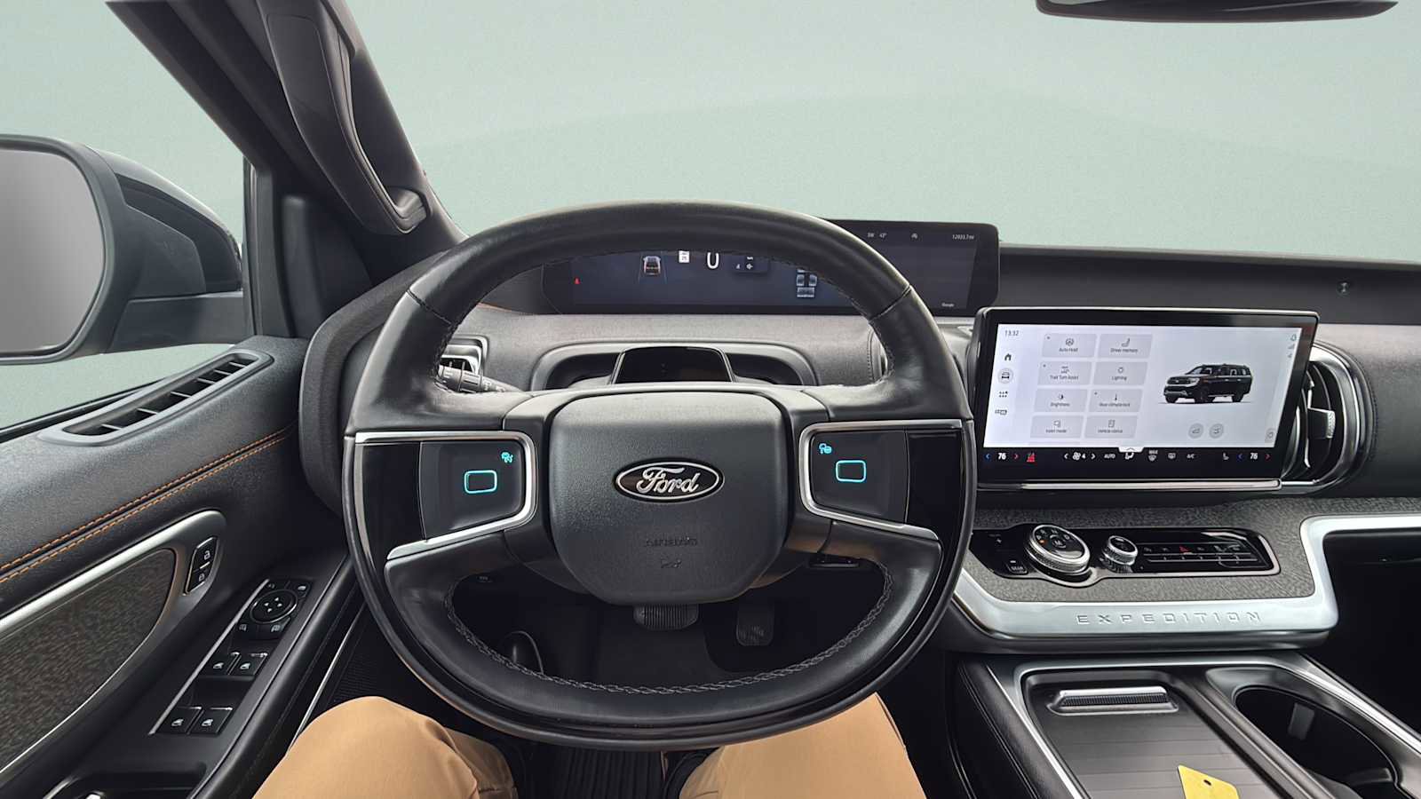 Used 2025 Ford Expedition Tremor image 17